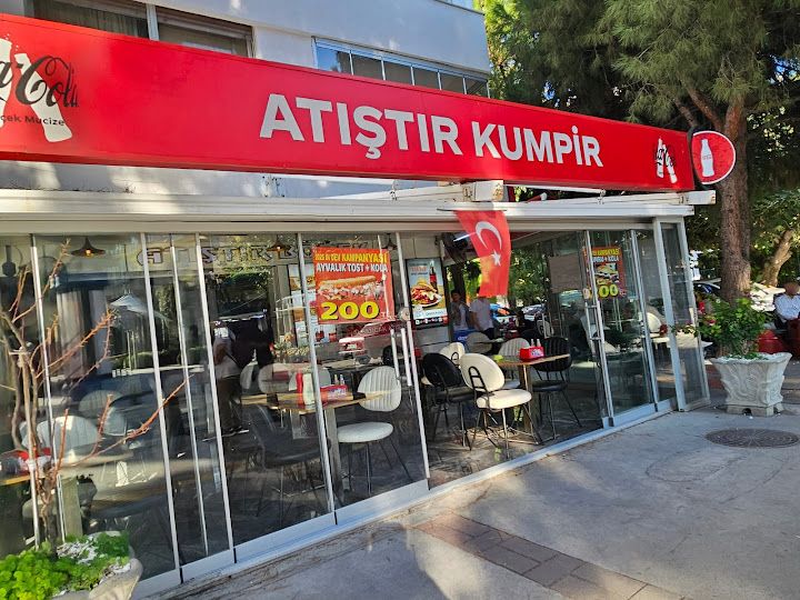Atıştır kumpir & cafe