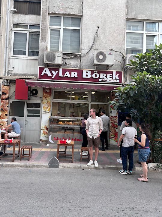 Aylar börek