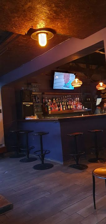 Bar 66