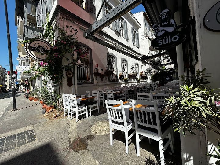 Beyaz Konak