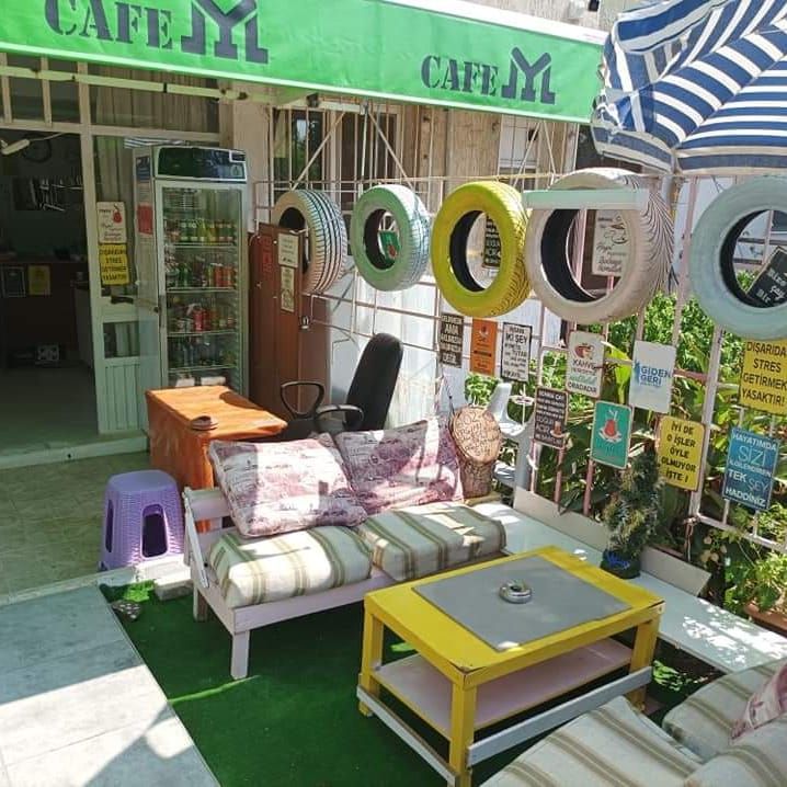 Cafe m