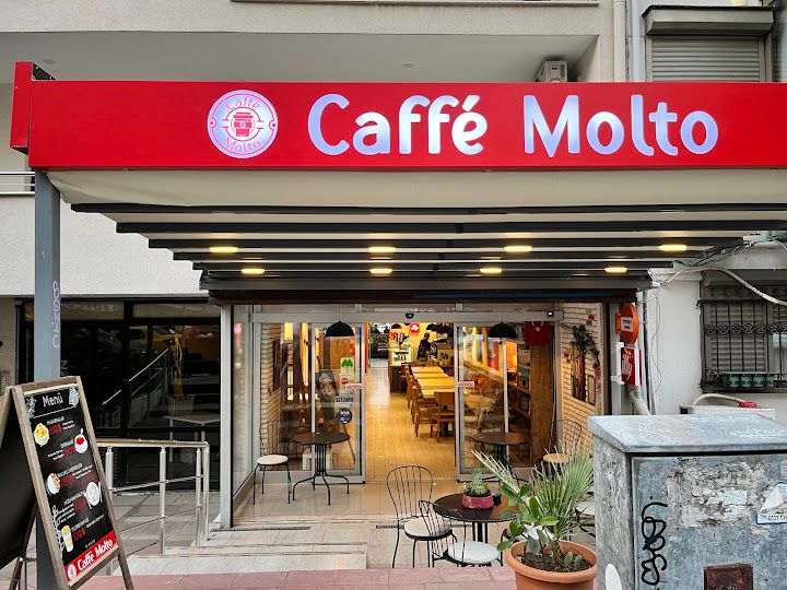 Caffe Molto