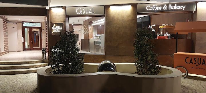 Casual coffee & bakery küçükyalı