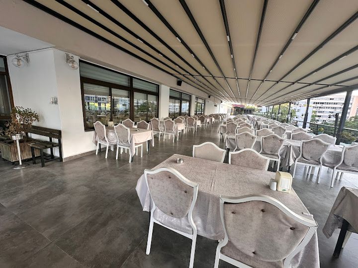 Deü Çatı Restaurant