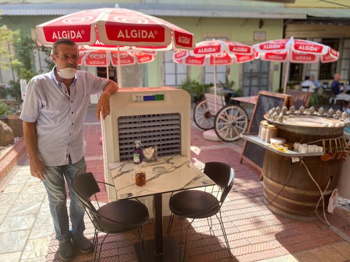 Dimo's Kafe Bar