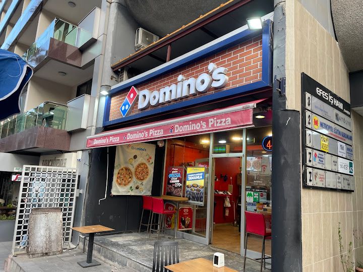Domino's pizza izmir sevgiyolu