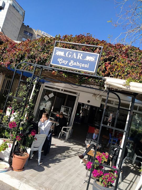 Gar Çay Bahçesi