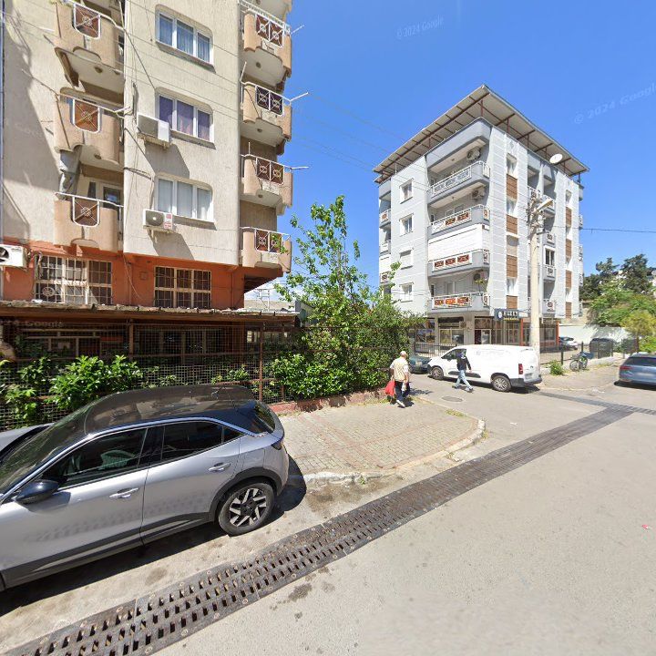 Havuzlu kafe