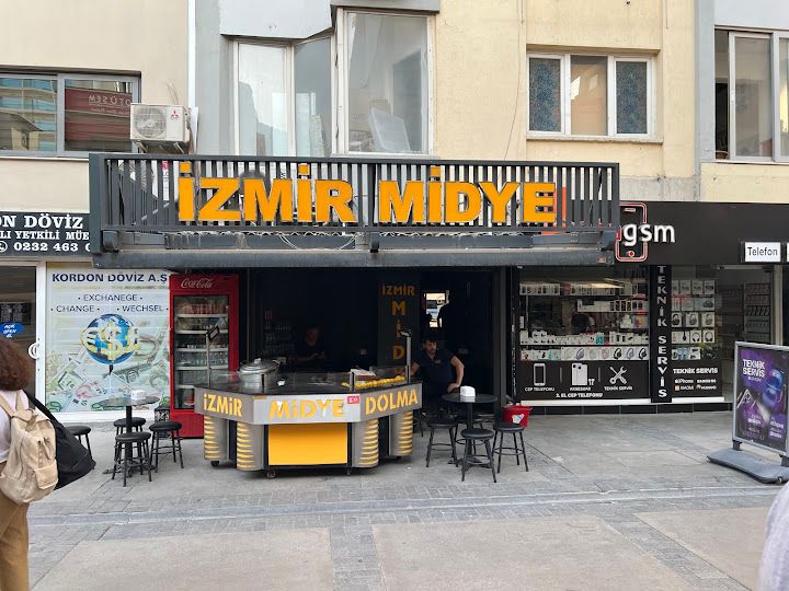 İzmir Midye Dolma