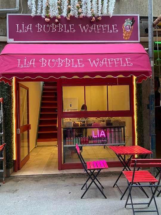 Lia bubble waffle