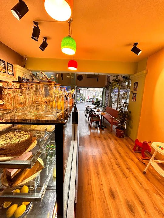 Loccake Cafe & Cakes