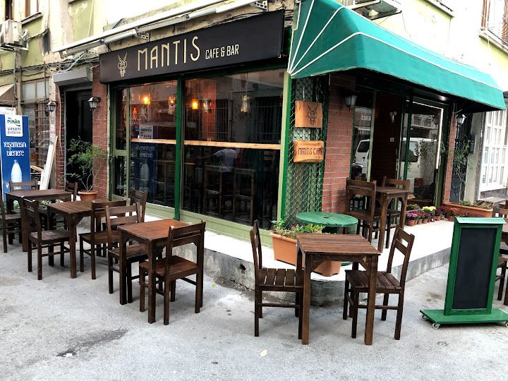 Mantis Cafe Bar