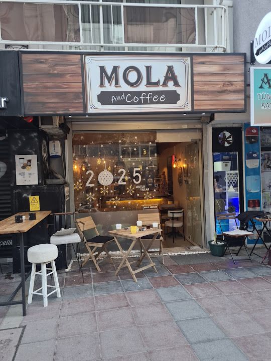 Mola And Coffee