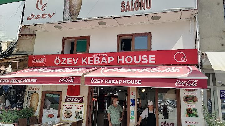 Özev iskender döner kebap