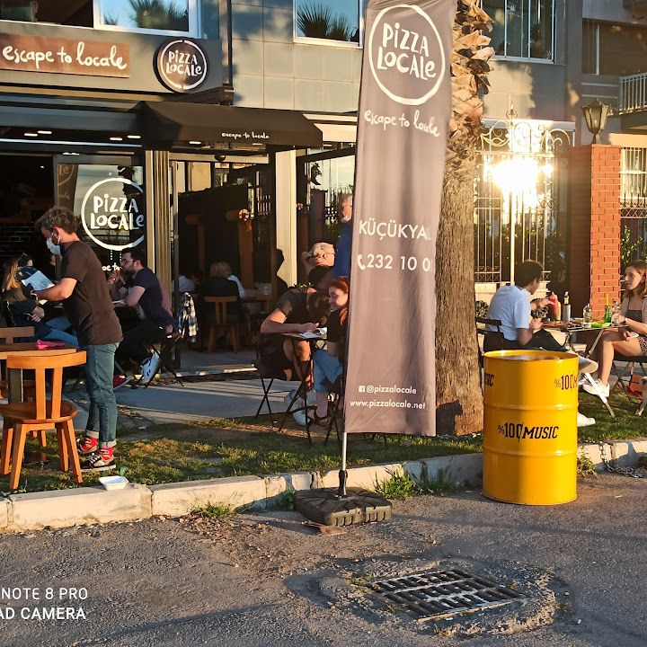 Pizza locale küçükyalı