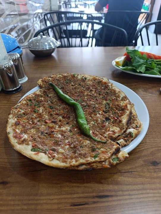Sarıyer Börekçisi/şafak Pide