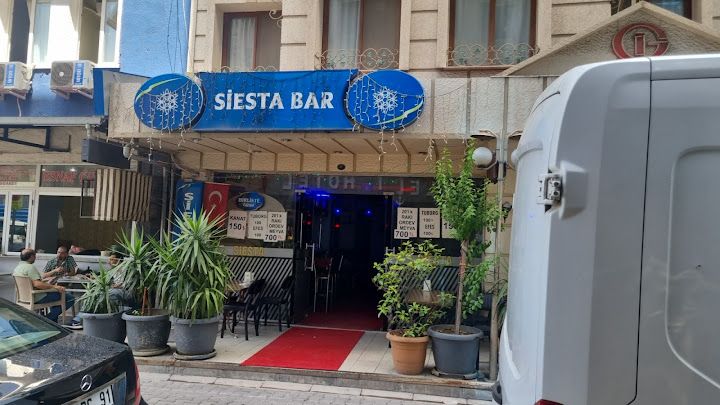 Siesta Bar