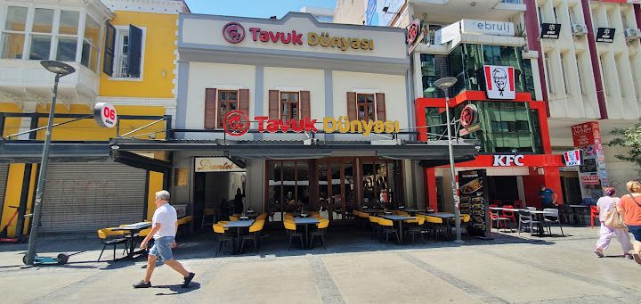 Tavuk dünyası kıbrıs şehitleri cadde