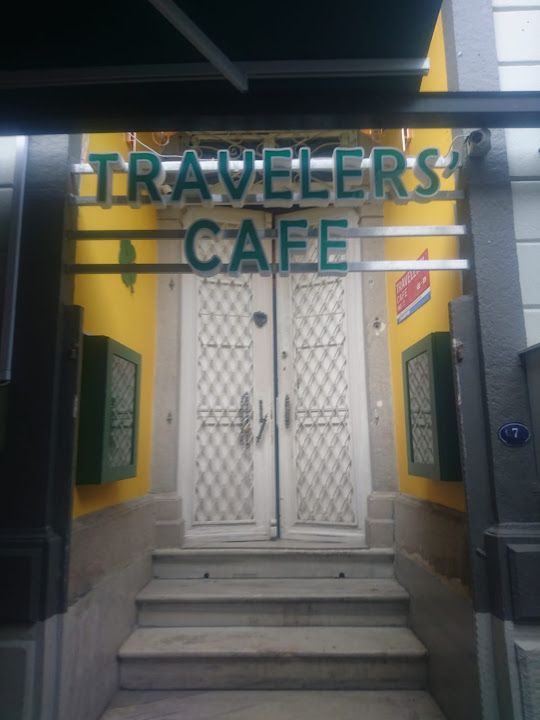 Traveler's cafe