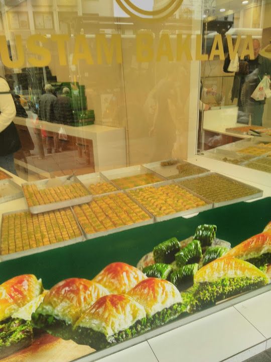 Usta baklavacı