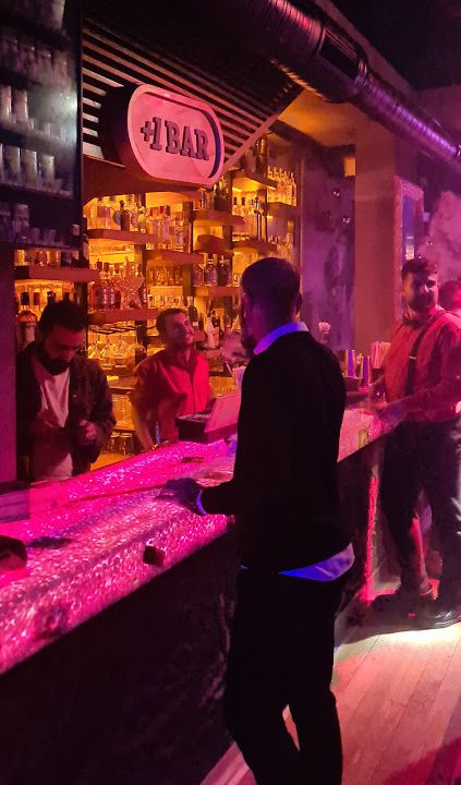 Vecihi bar