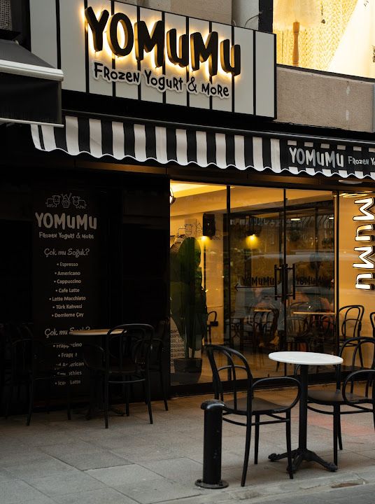 Yomumu frozen yoğurt & more alsancak meksika sokağı