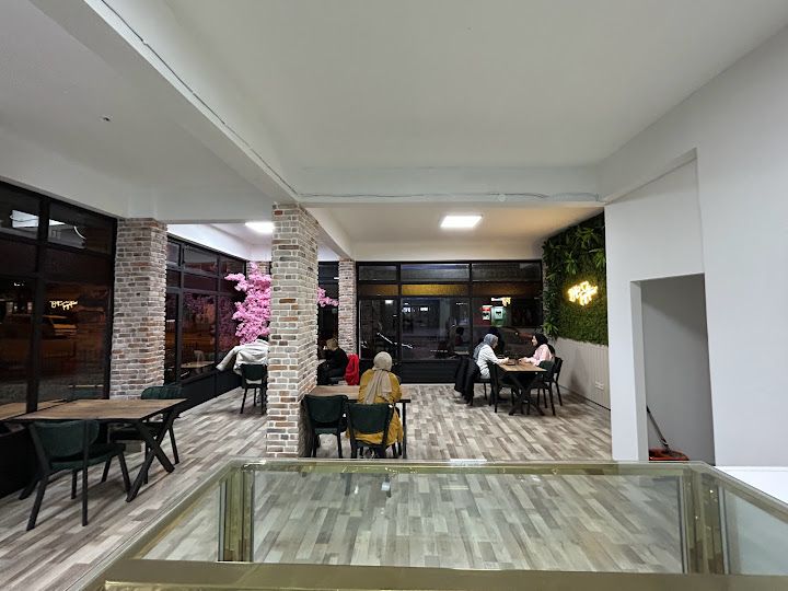 Mahalle Cafe & Fast Food by sch