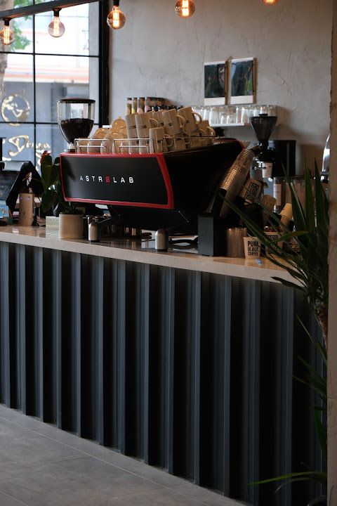 Pure Black Coffee, Yarımca