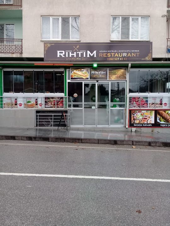 RIHTIM RESTAURANT ADANA SOFRASI KONYA ETLİ EKMEK