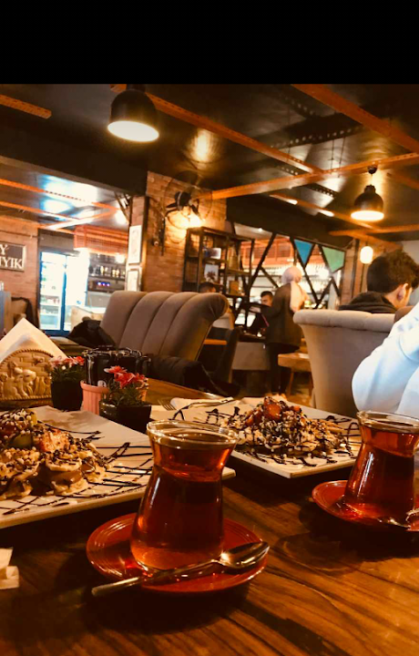 Bıyıklı Cafe