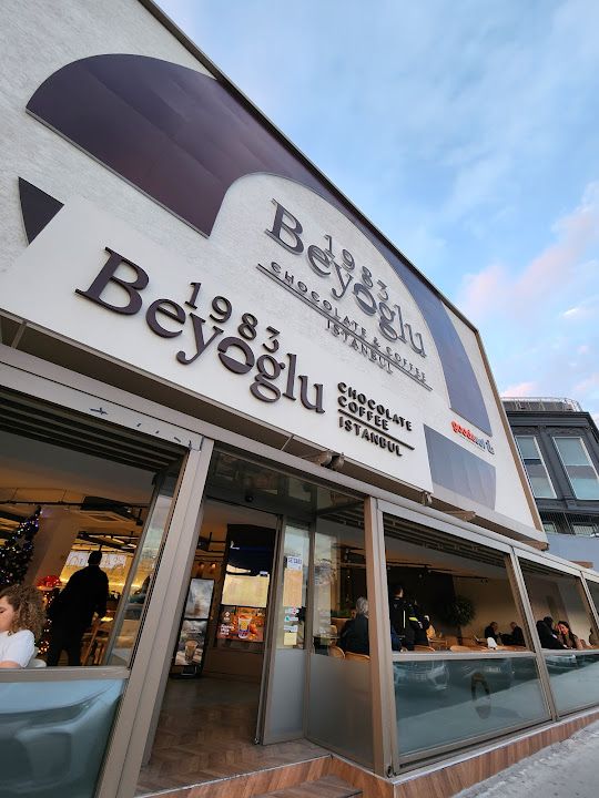 1983 Beyoğlu Çikolata & Kahve Cennet