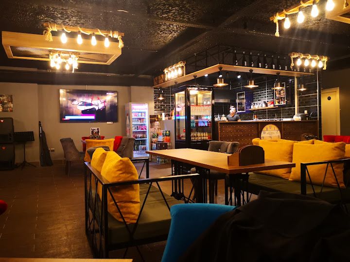 BOOİSS CAFE
