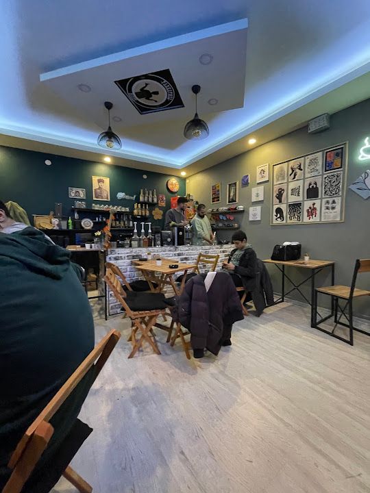 Farketmez Coffee Shop