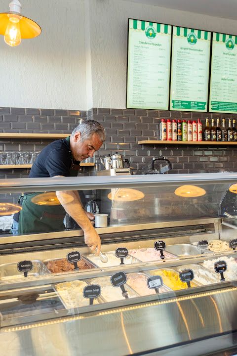Gelateria Paradiso