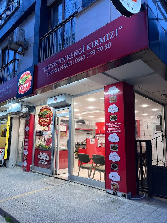 Kırmızı lezzet evi