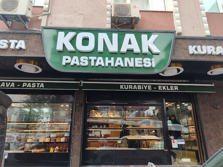 Konak Pastahanesi