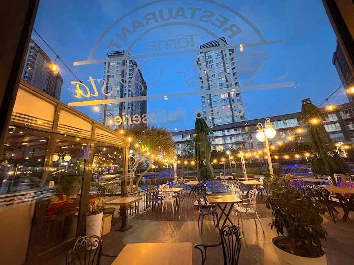 Tema Bella Vista Restaurant