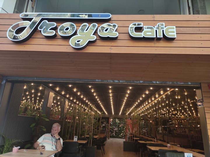 Troya Cafe