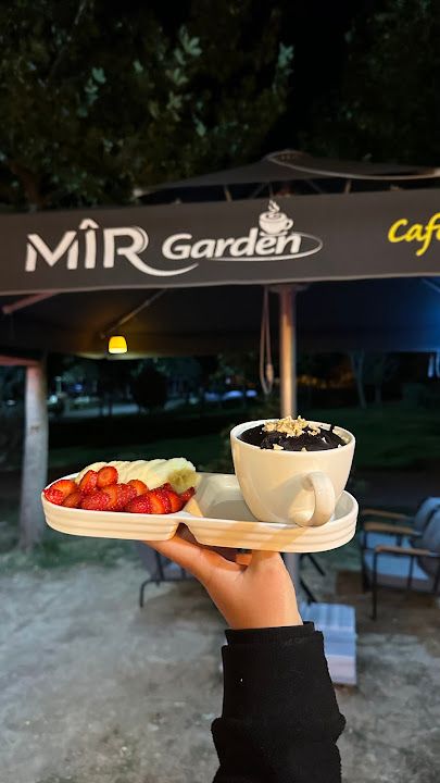 Mir Garden Cafe & Bistro