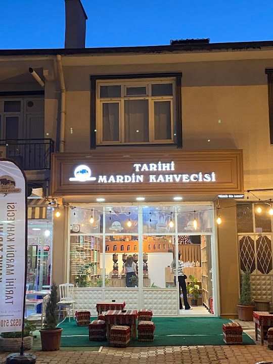 Tarihi Mardin Kahvecisi Kulu