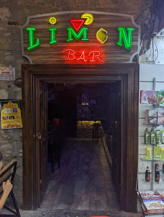 Limon Bar - Kusadasi