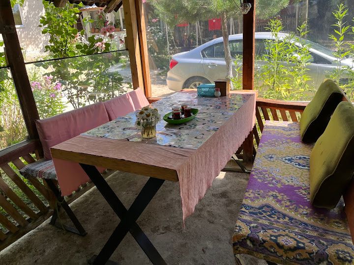Hocanın Yeri Ladik