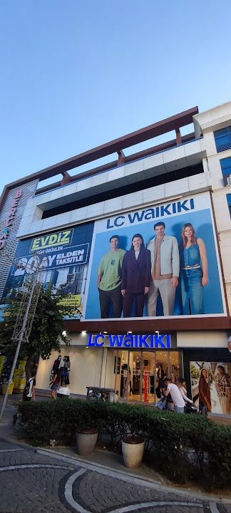 LC WAIKIKI