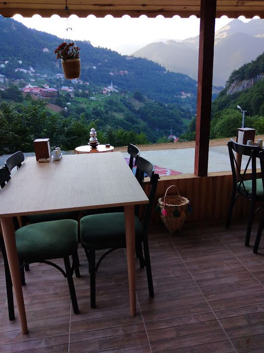 Akgülwhiterosecafe&restaurant
