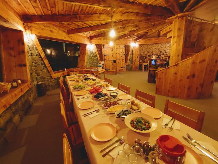 Elmas Hala Cafe Restaurant