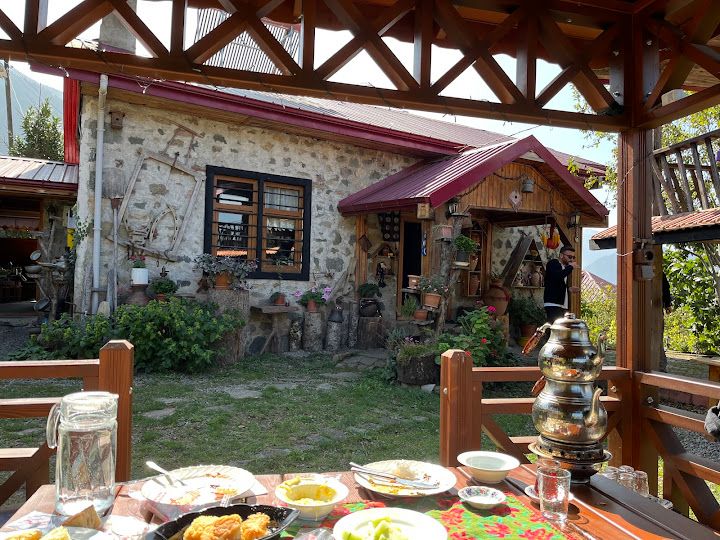 Livera Bir Asır Kahvaltı Evi