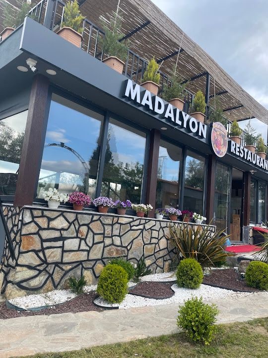 Madalyon Restaurant