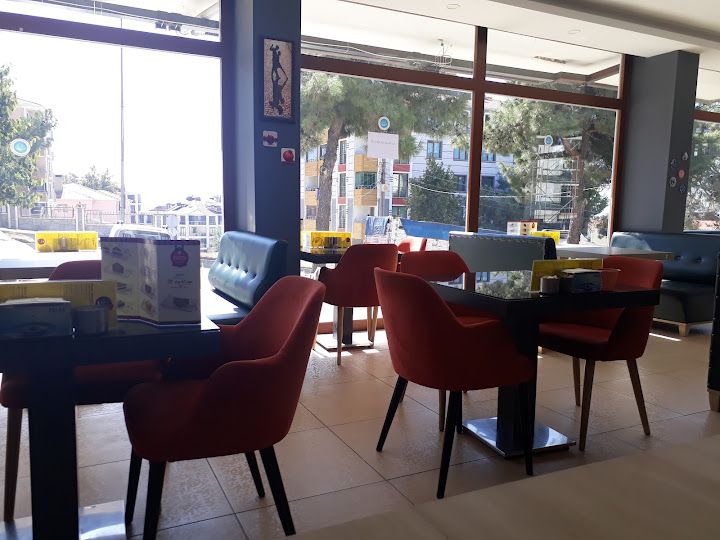 Dimaestro Pizza & Cafe