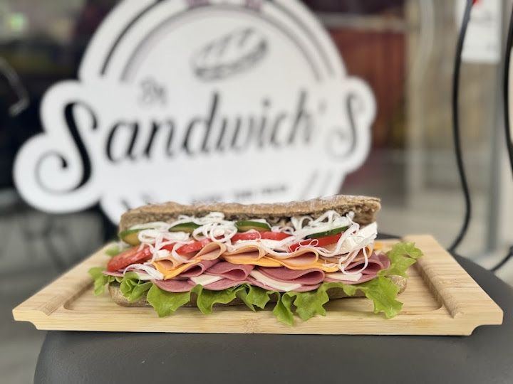 By Sandwich' S Maltepe
