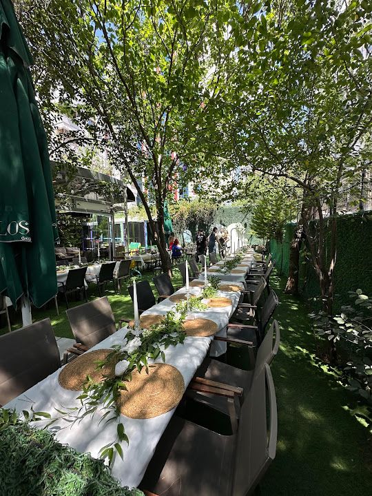 Loss Garden Cafe & Restaurant